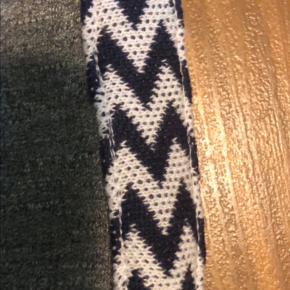 Anthro MONROW Zig-Zag Gray Basic Tank - Picture 8 of 8